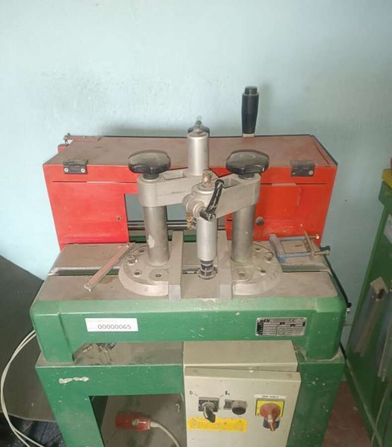 Торцефрезерный станок STB F125