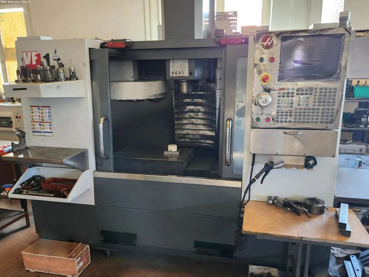 Обрабатывающий центр Haas VF-1 с ЧПУ