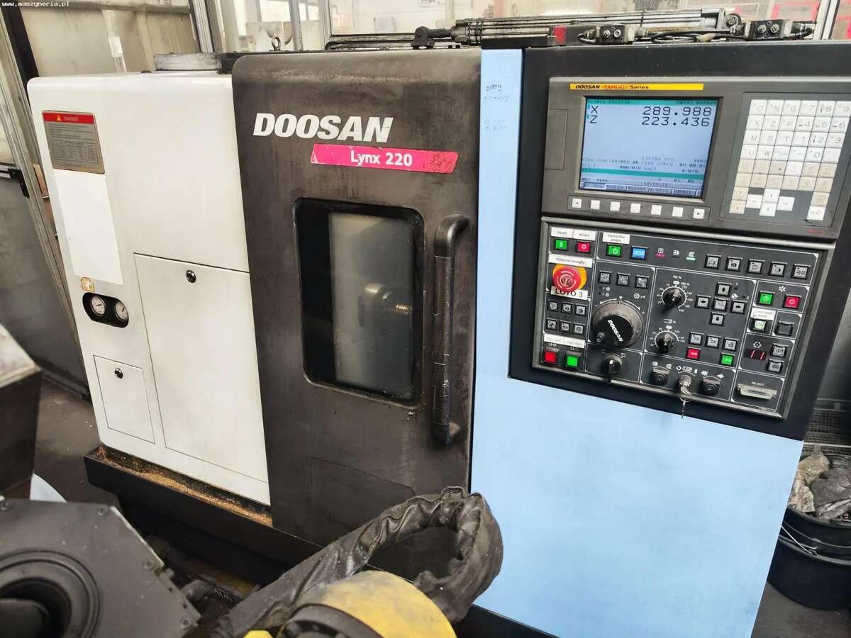 Токарный станок DOOSAN LYNX 220A 2010г.в.