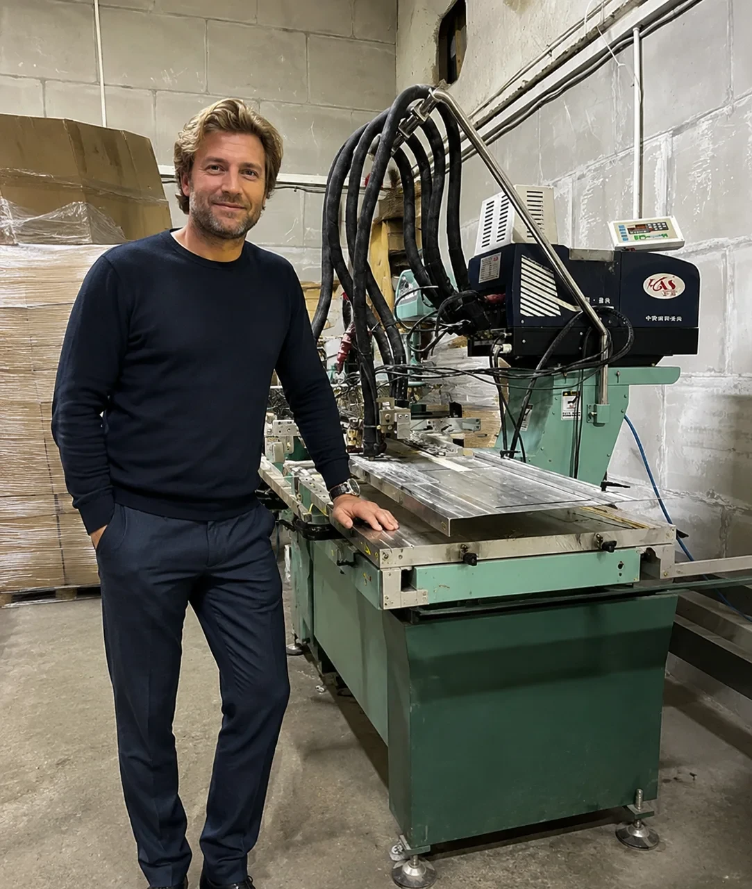Координатная машина для нанесения горячего клея TF-380B