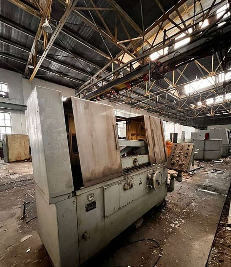 Станок резьбошлифовальный 5К822В