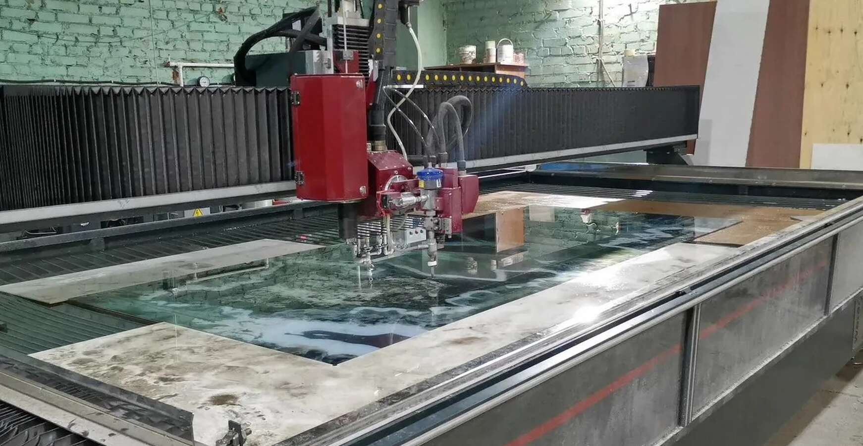 Станок гидроабразивной резки 5-осевой WaterJet