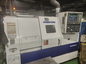 Токарный станок Daewoo Puma 200 C