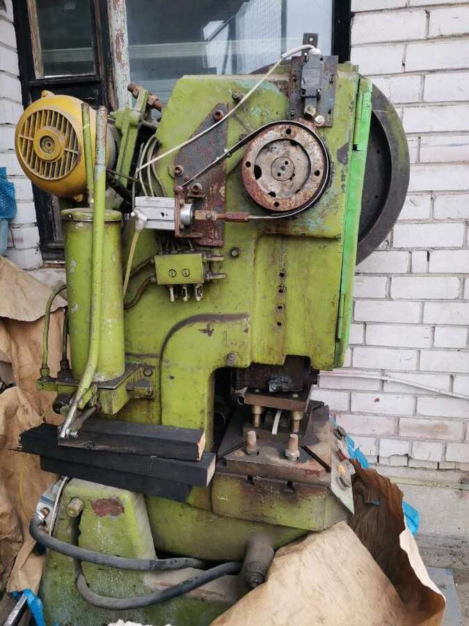Пресс кривошипный 6,3 тонны