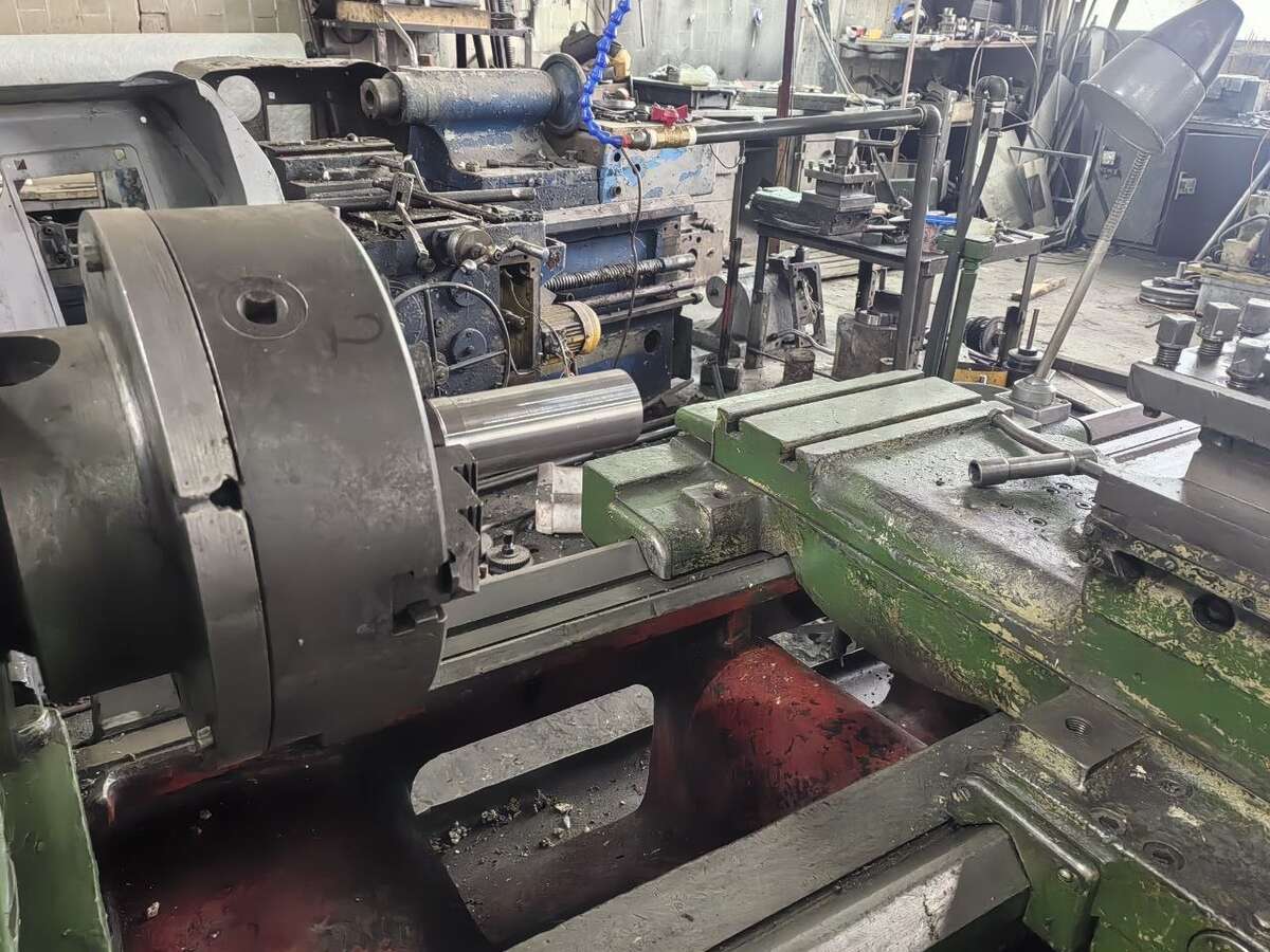 Станок токарно-винторезный 1М63 РМЦ2800
