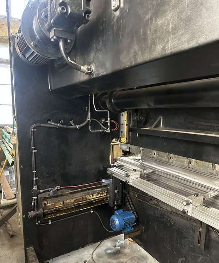 Листогибочный пресс Yangli WC67K-80/2500