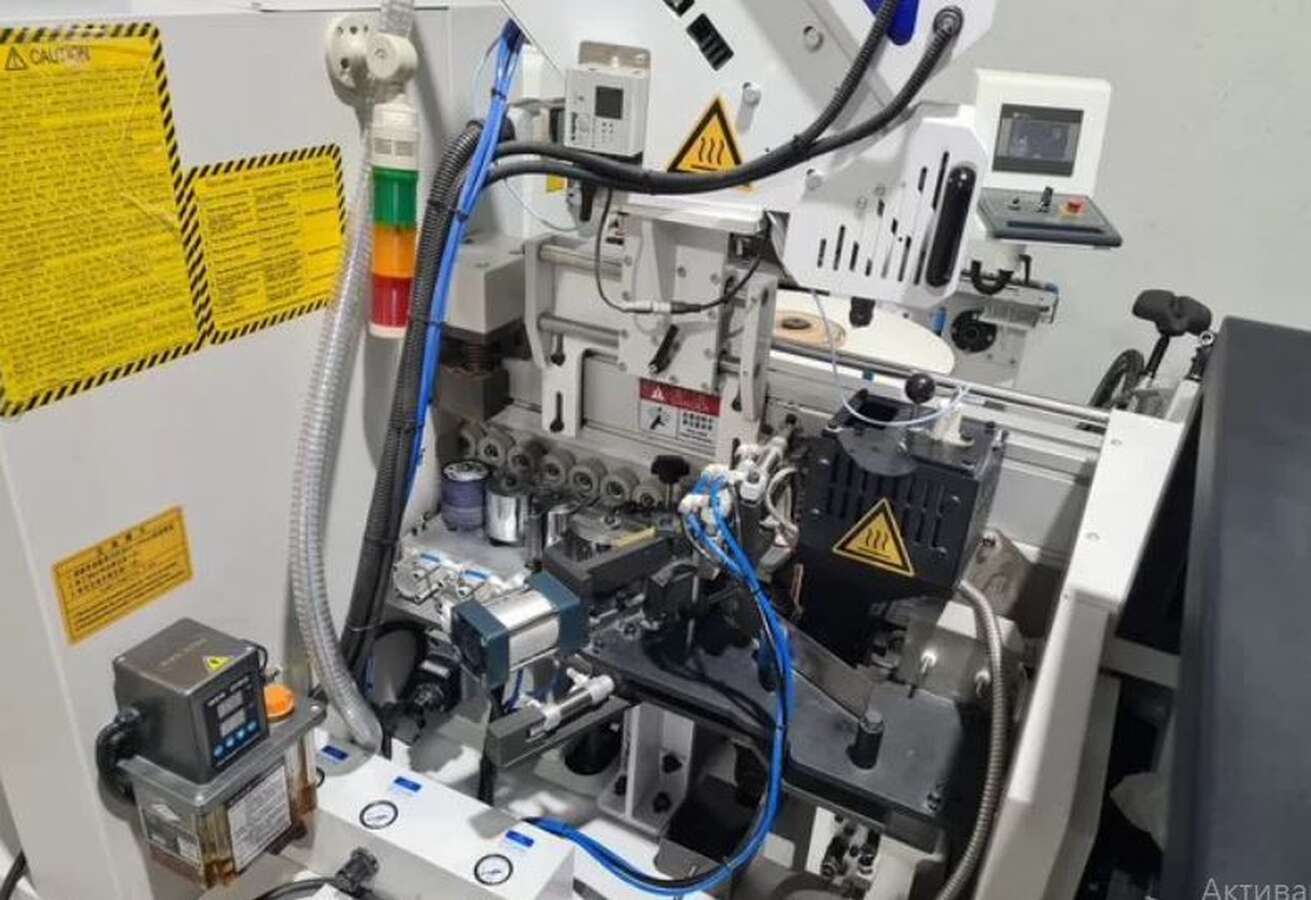 Станок кромкооблицовочный Excitech 536 UHQLP