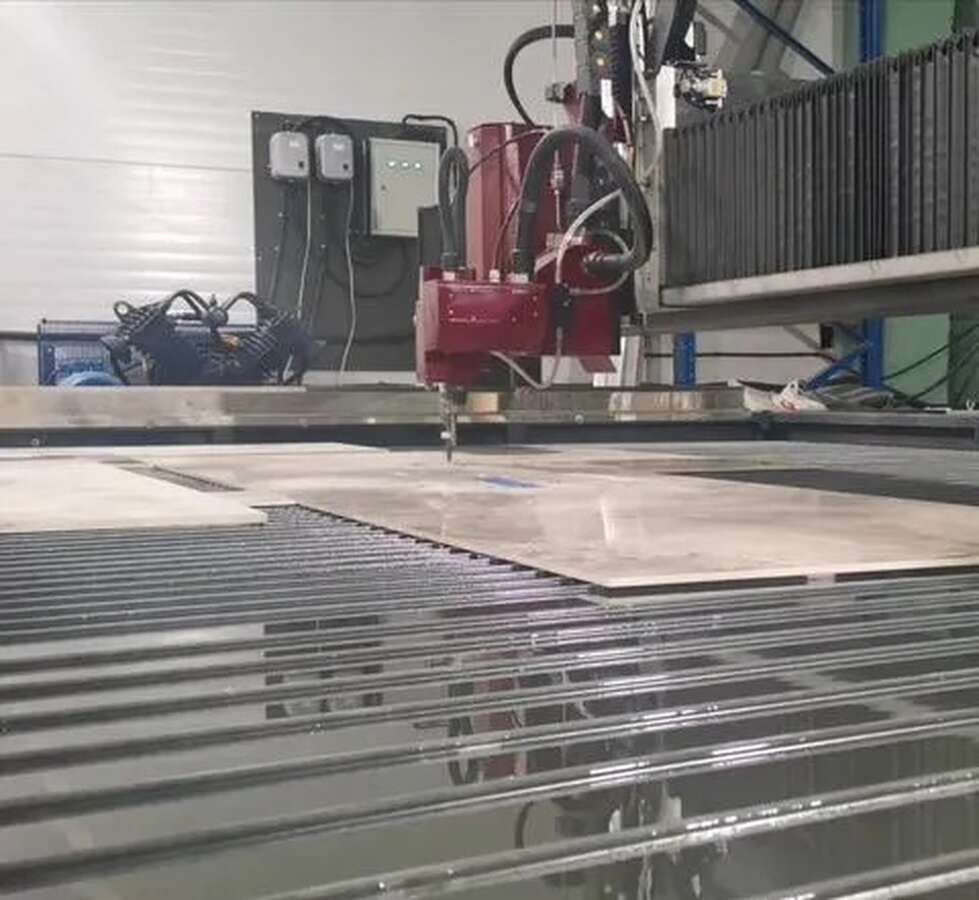 Станок гидроабразивной резки 5-осевой WaterJet
