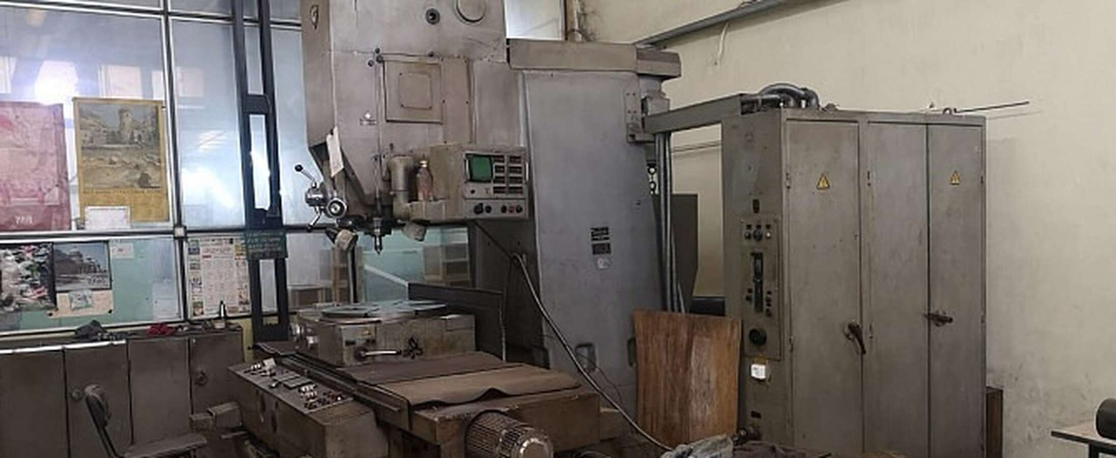 Координатно-расточной станок 2Е450АФ1
