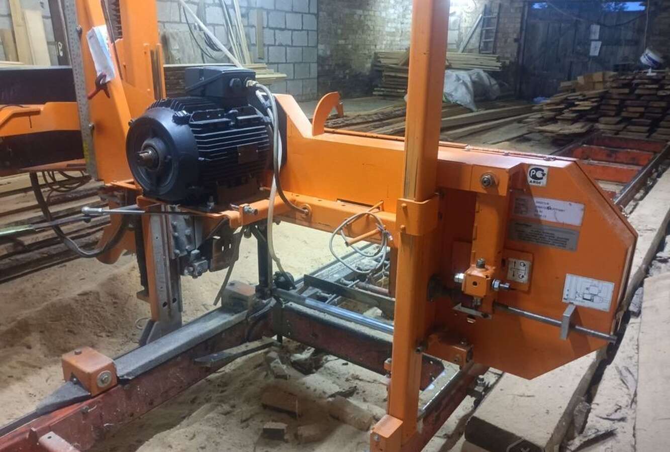 Ленточнопильный станок Wood-Mizer LT15