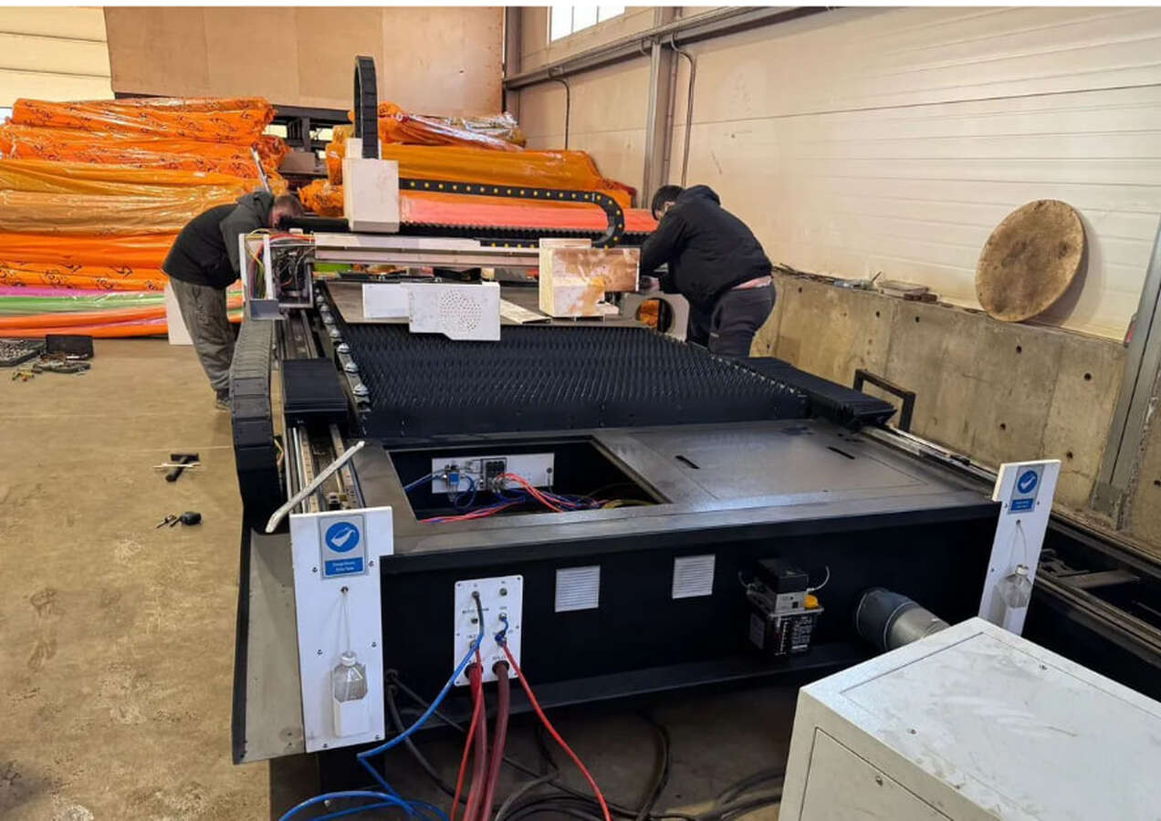 Установка лазерной резки Oree Laser FM3015A T6 300