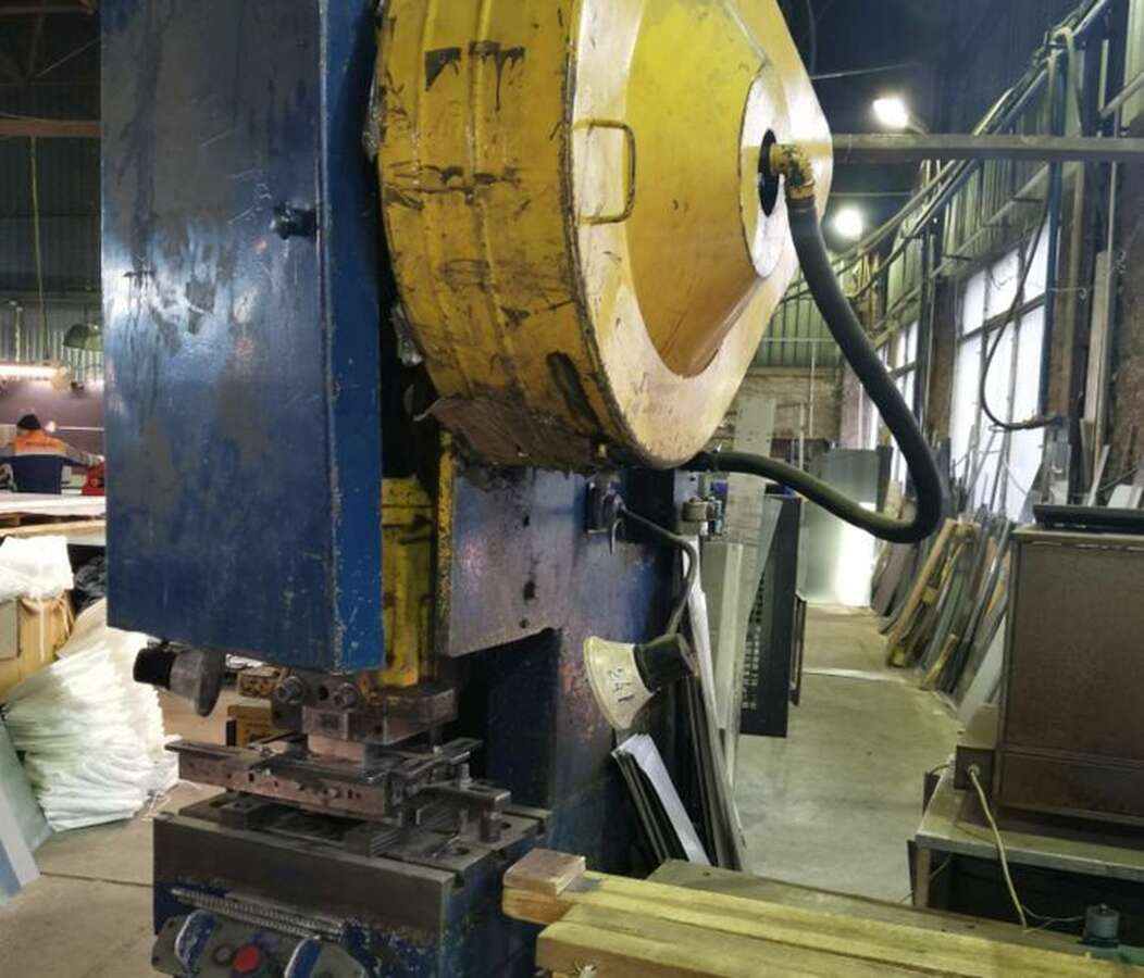 Пресс кривошипный КД2126К, 40 тонн