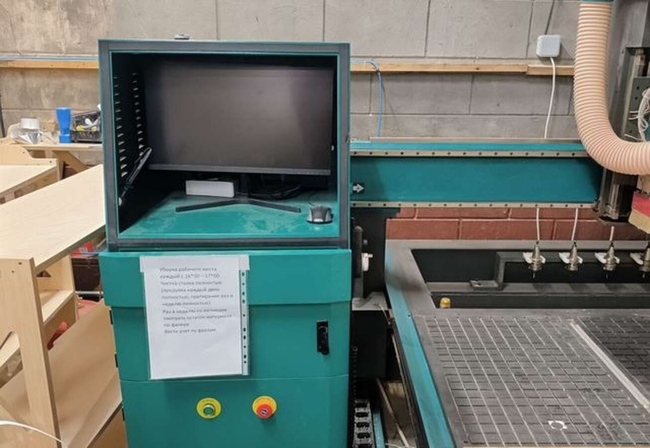 Фрезерный станок с ЧПУ TS2040ATC