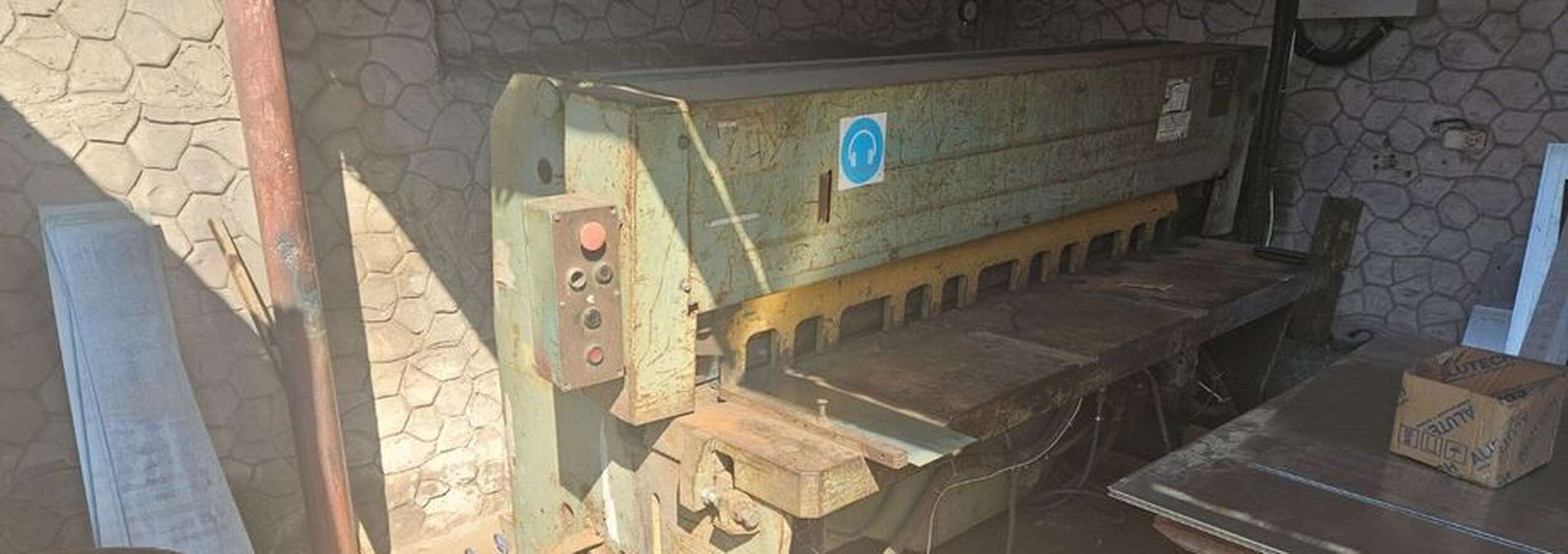 Ножницы кривошипные листовые гильотинные НД3318Г