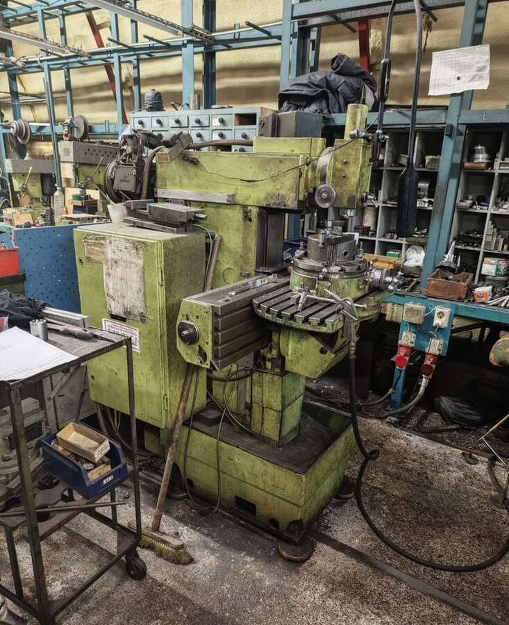 Универсально-фрезерный станок Maho MH550