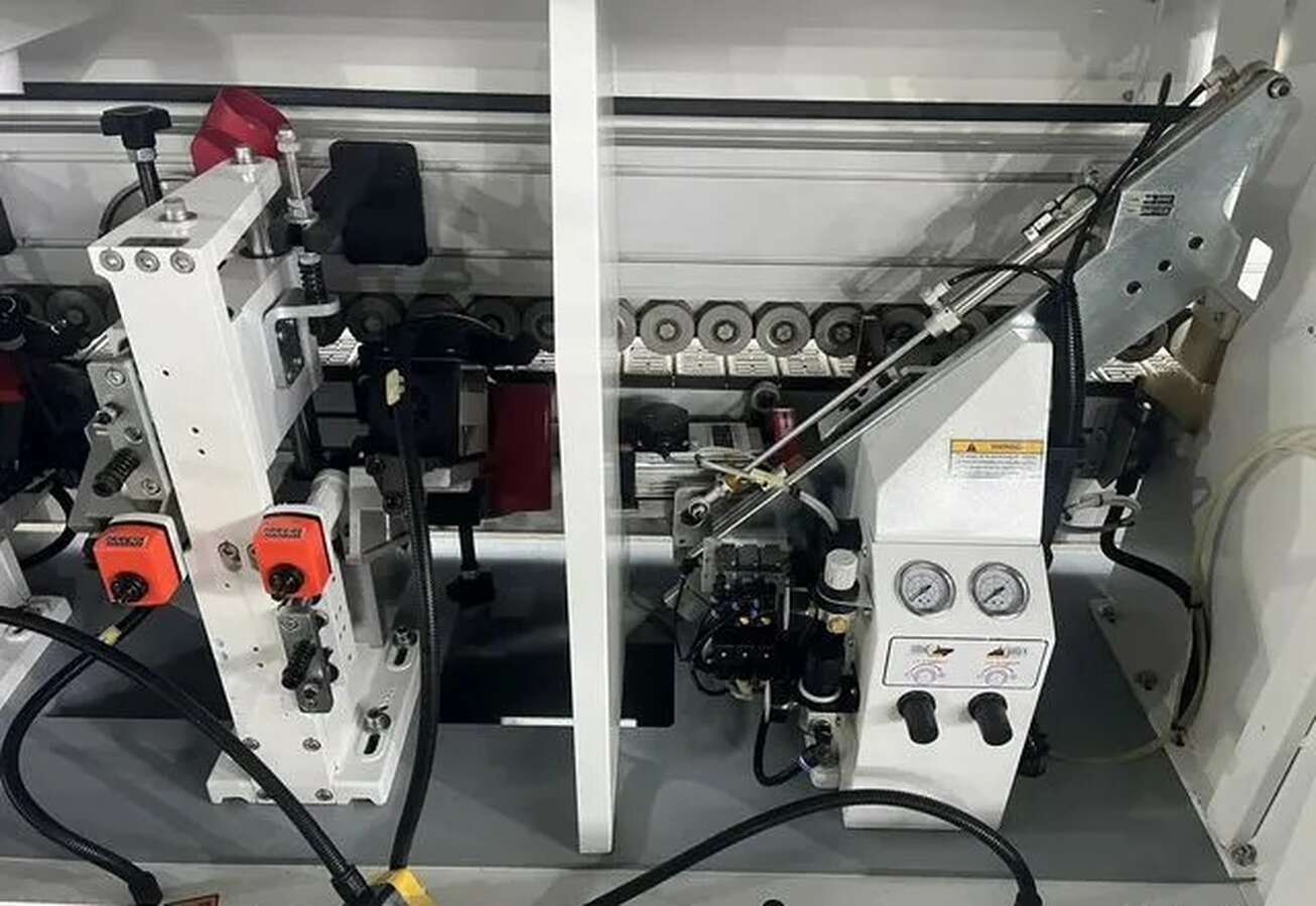 Станок кромкооблицовочный Nanxing NBC 332S