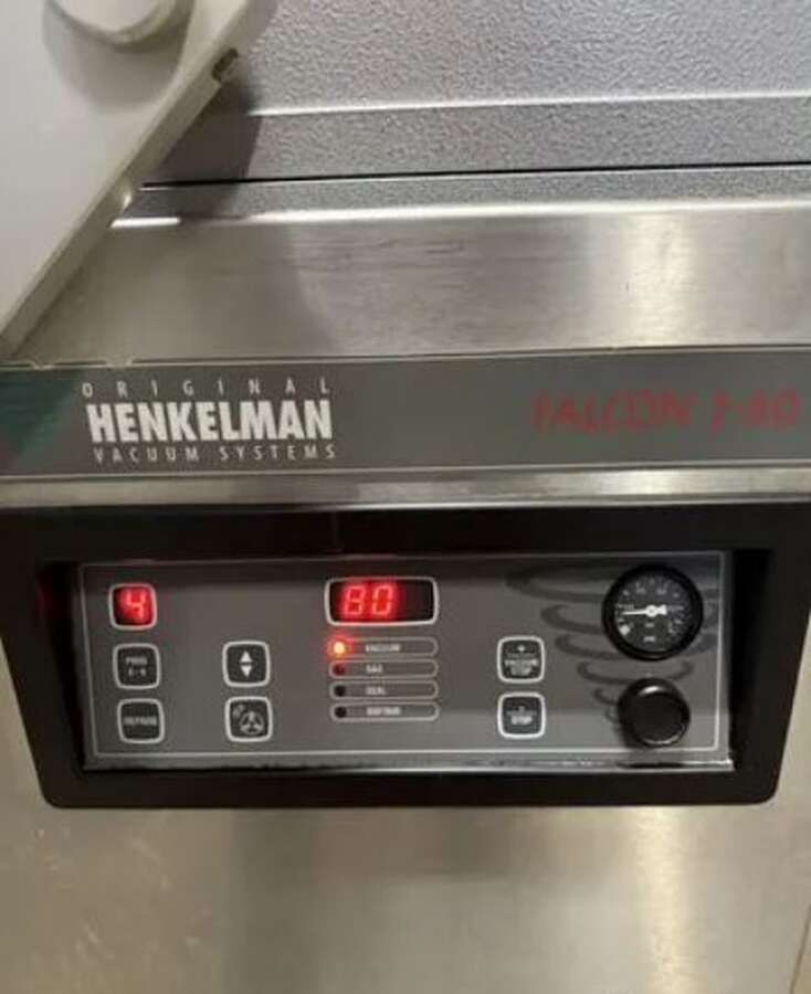Вакуумный упаковщик henkelman falcon 2-80