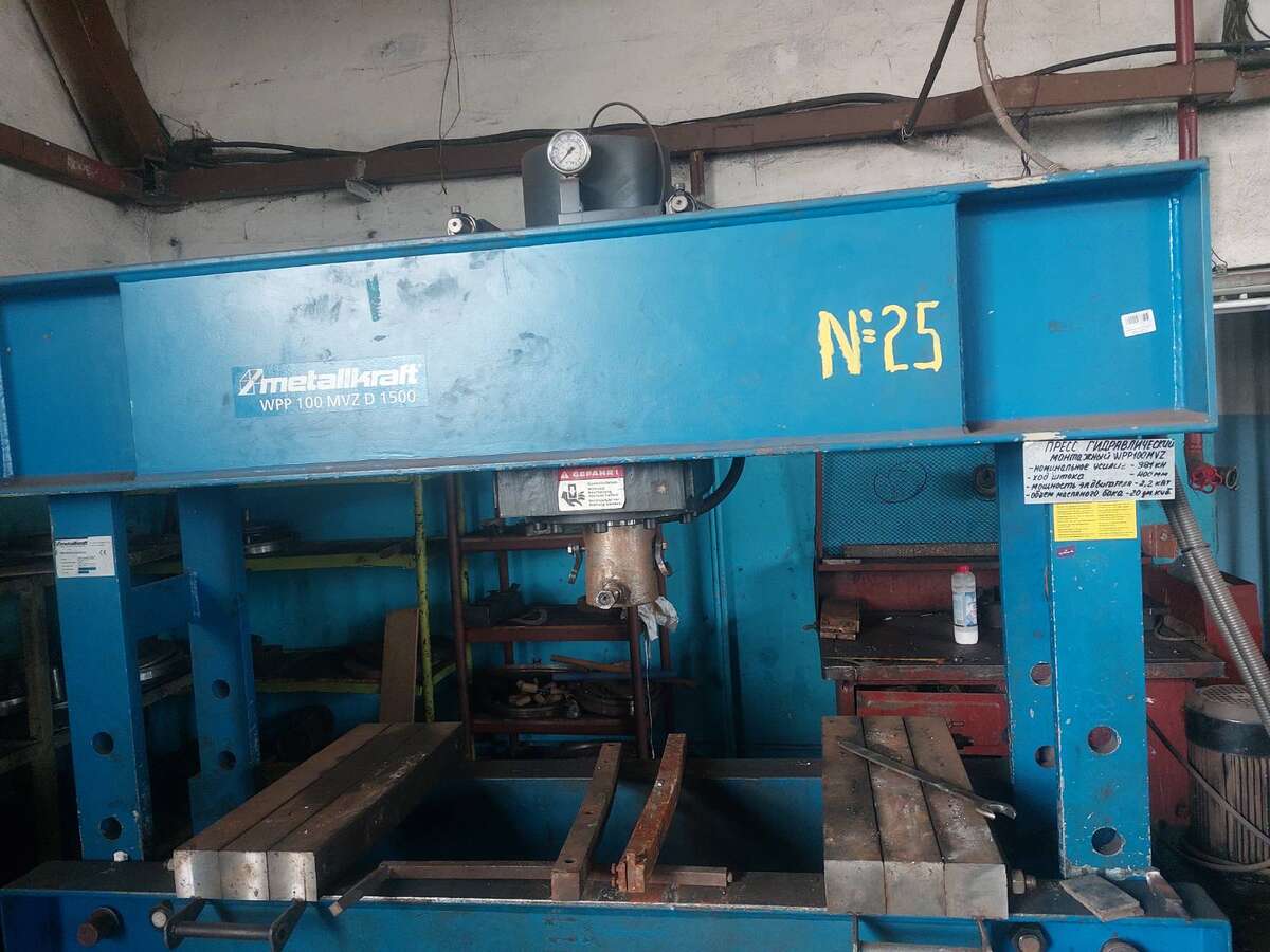 Пресс гидравлический Metallkraft WPP 100 MVZ D 1500