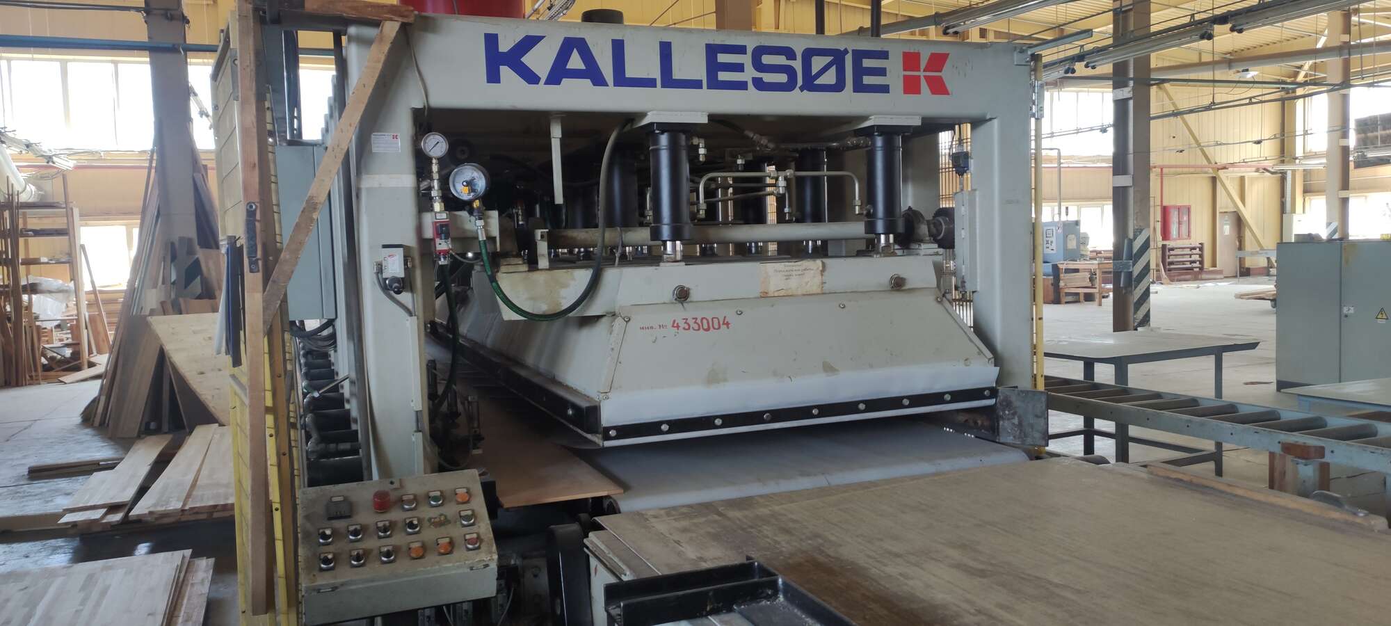 Пресс для склеивания по ширине KALLESQE A/S DK 694