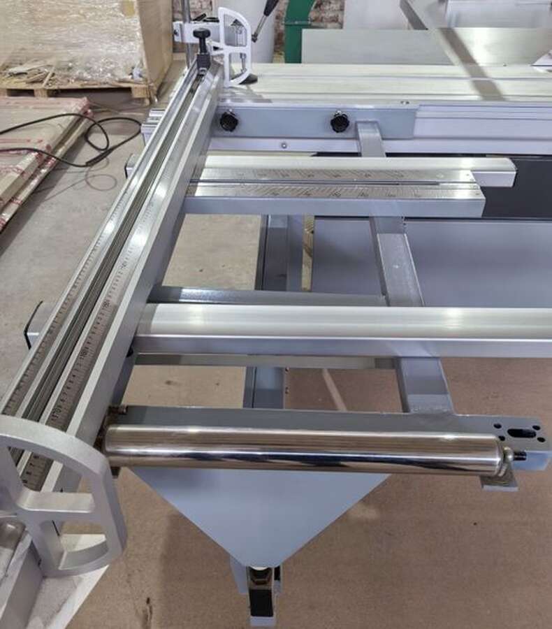 Форматно-раскроечный станок WoodTec WT32