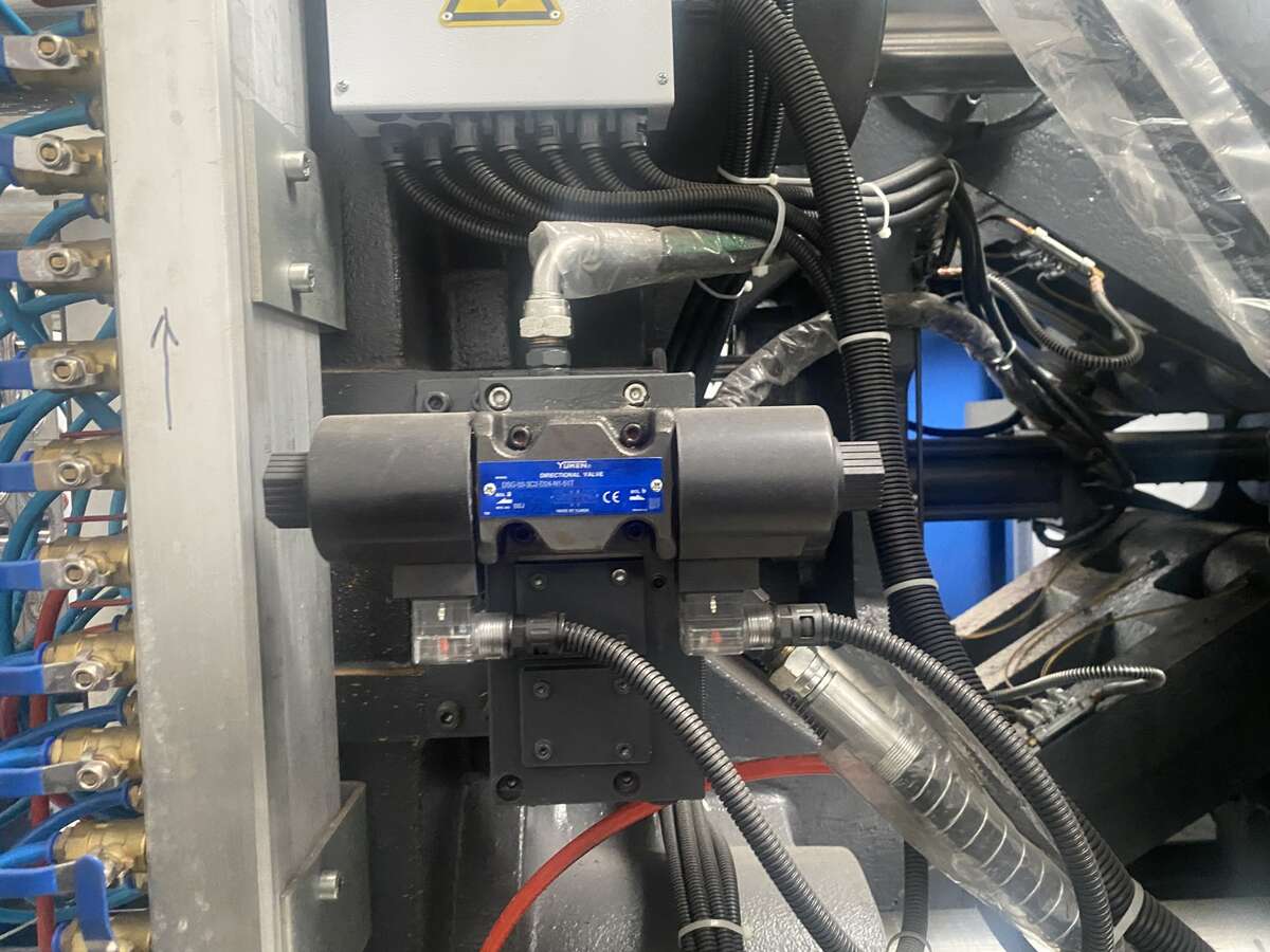 Термопластавтомат GEK 470WGS WITH ELECTRIC CHARGIN