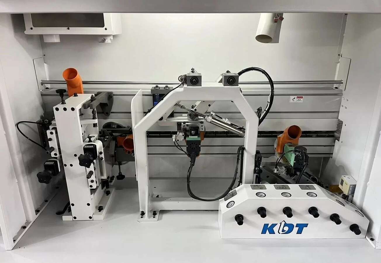 Кромкооблицовочный станок KDT KE 465 JSK