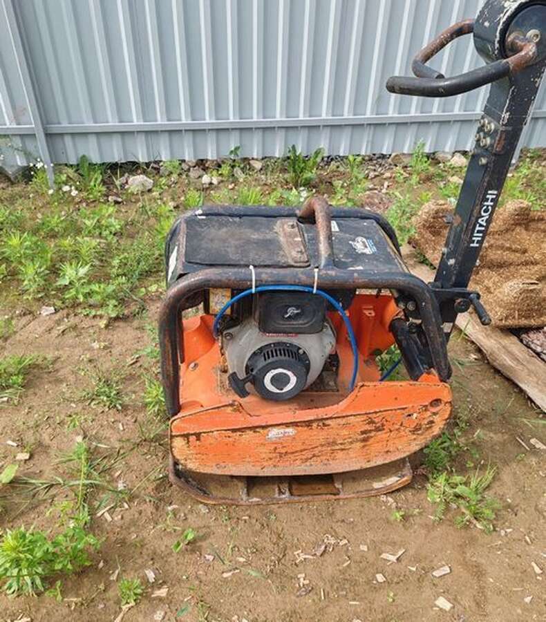 Виброплита HITACHI