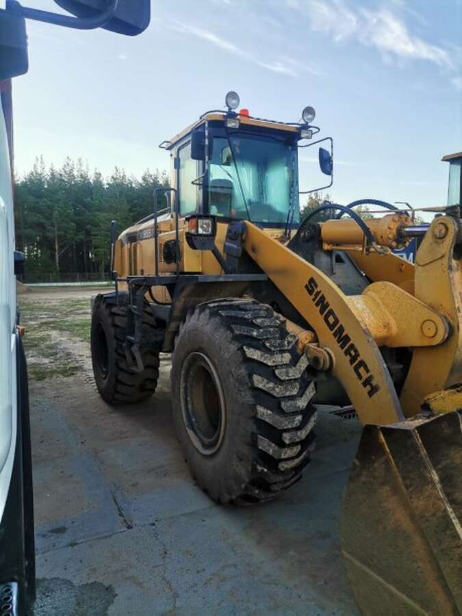 Колесный погрузчик Sinomach 955T
