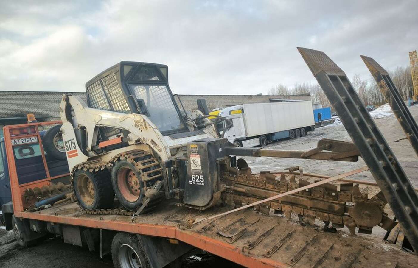 Траншеекопатель bradco 625