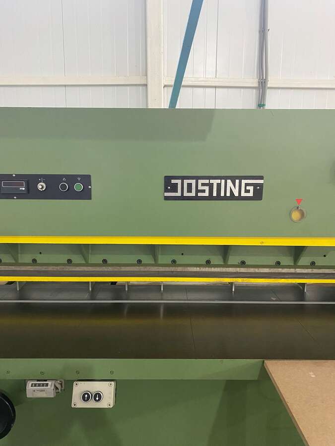 Гильотина для шпона JOSTING