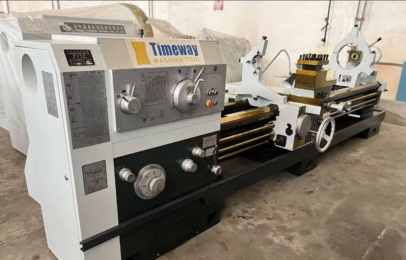Универсальный токарно-винторезный  станок Timeway AL-800Bx3000