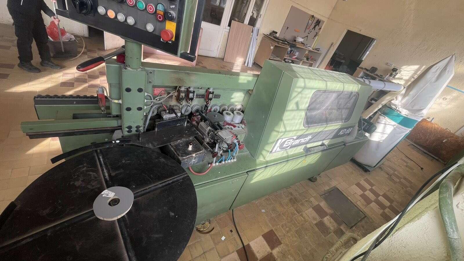 Кромкооблицовочный станок Kuper