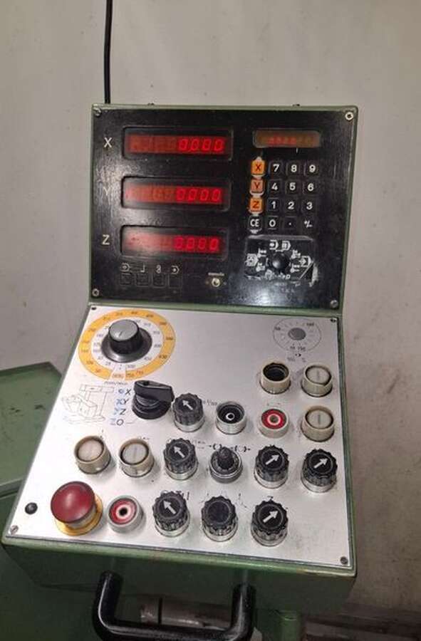 Фрезерный станок MAHO-400P