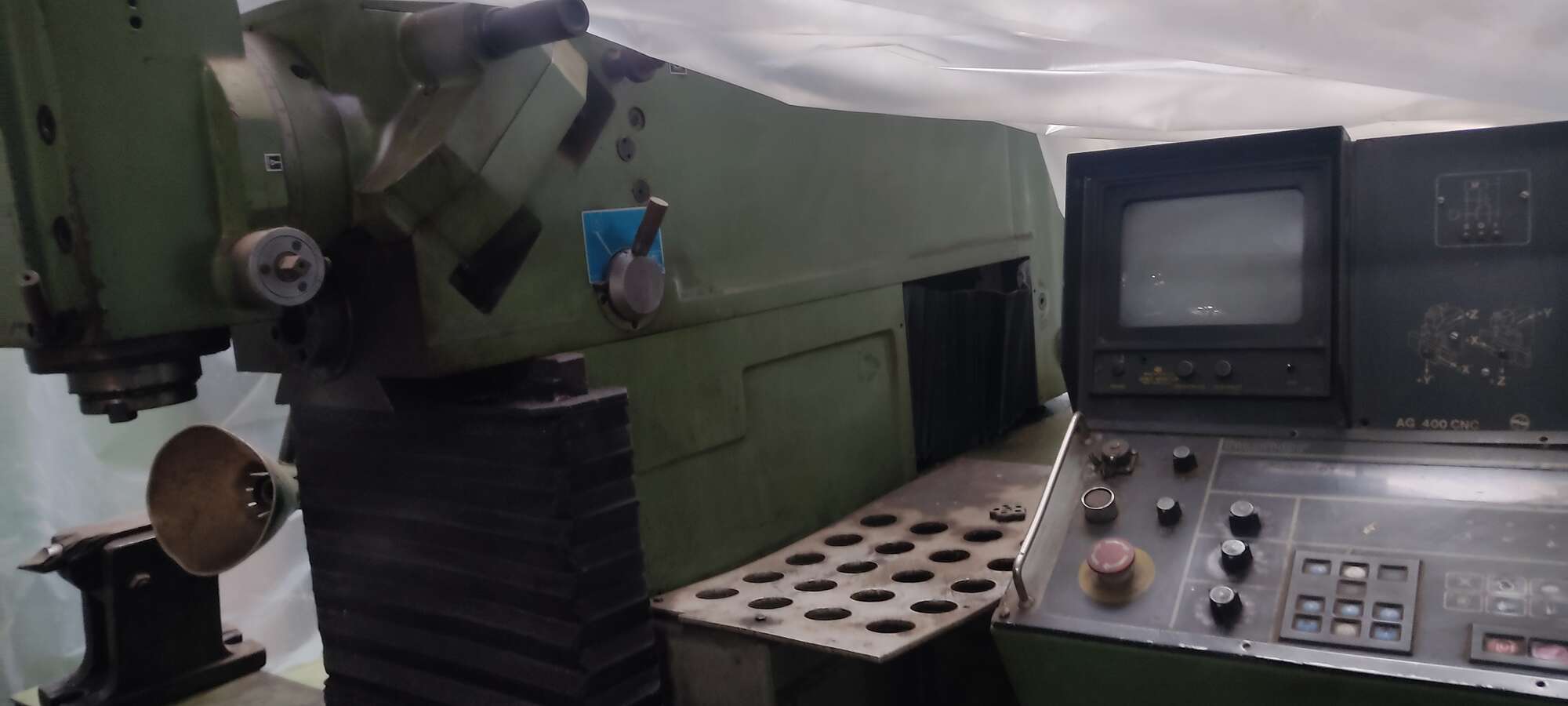 Фрезерный станок  AG400 CNC 1987г.в.