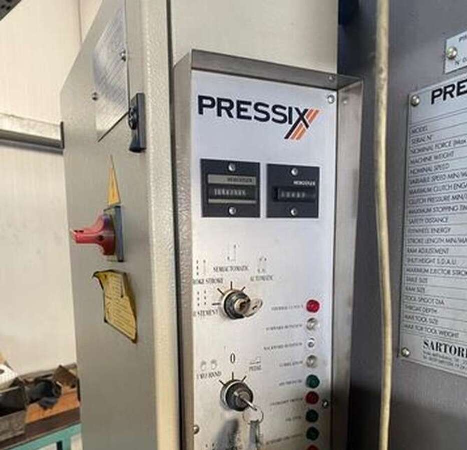 Эксцентриковый пресс PRESSIX 40T PRESSIX 40CNV4