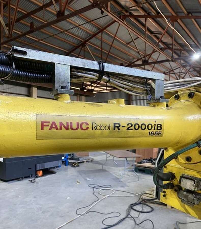 Промышленный робот Fanuc R-2000iC/165F