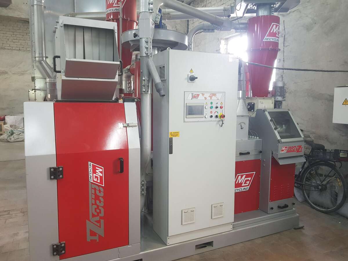 Устройство для переработки электрических кабелей MG 220 VZT