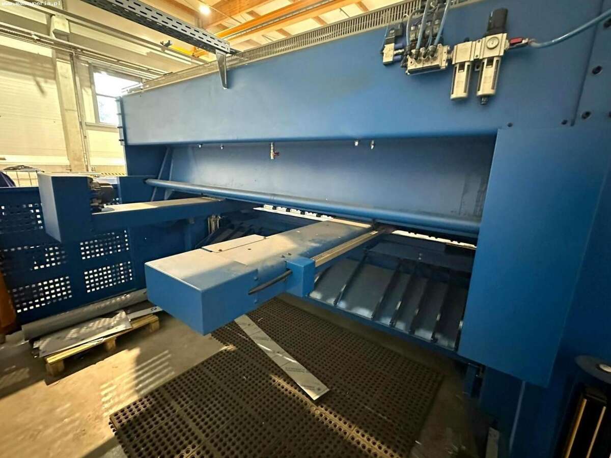 Гильотинные ножницы Boschert Gizelis G-Cut 3013