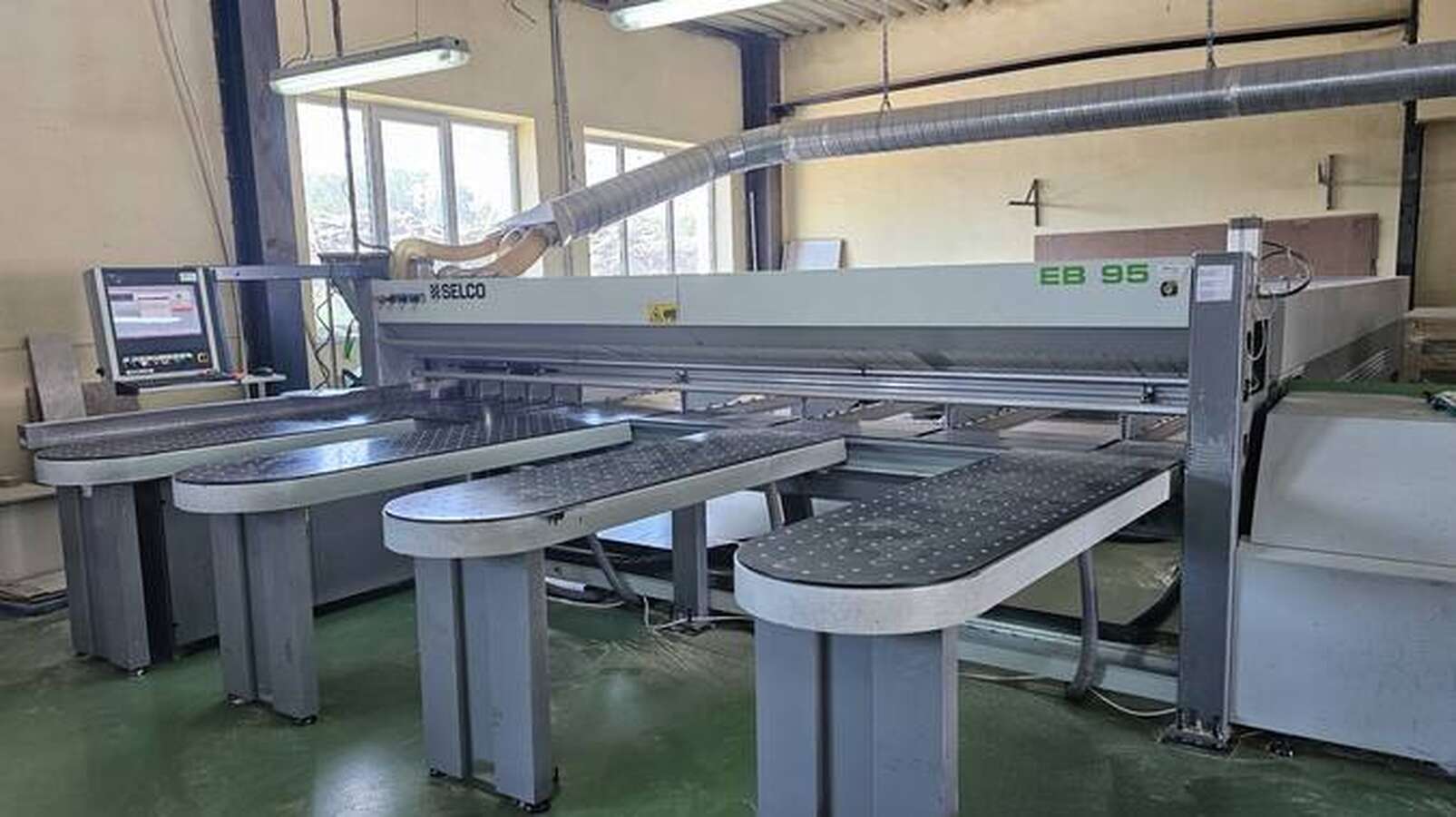 Форматно-раскроечный станок SELCO EB95-PANEL SAW Biesse