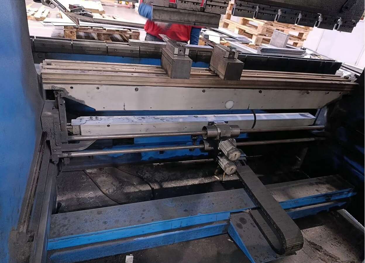 Листогиб гидравлический Gasparini X-press 100/2500