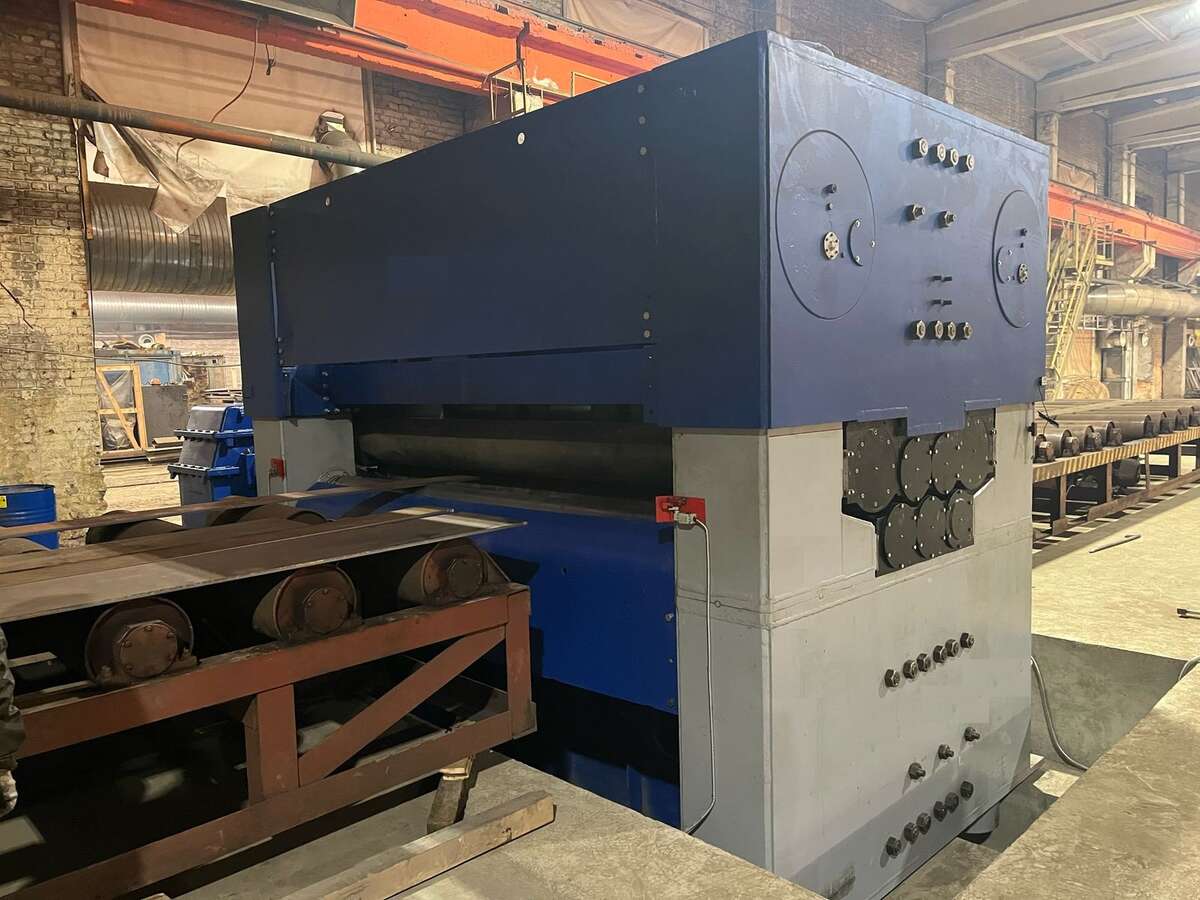 Листоправильная машина UBR 40х3150