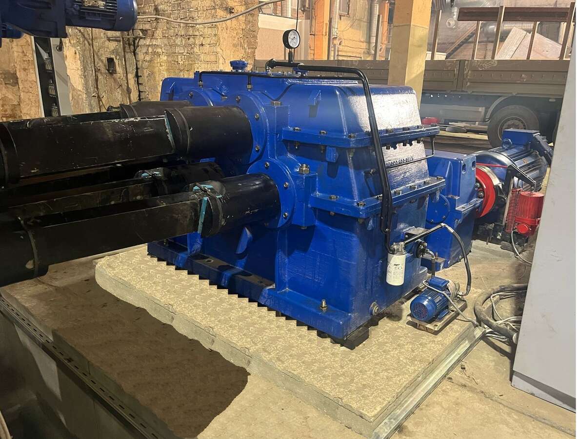 Листоправильная машина UBR 40х3150