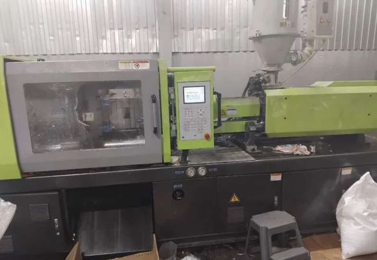 Термопластавтоматы Titan и Plastic Machiner