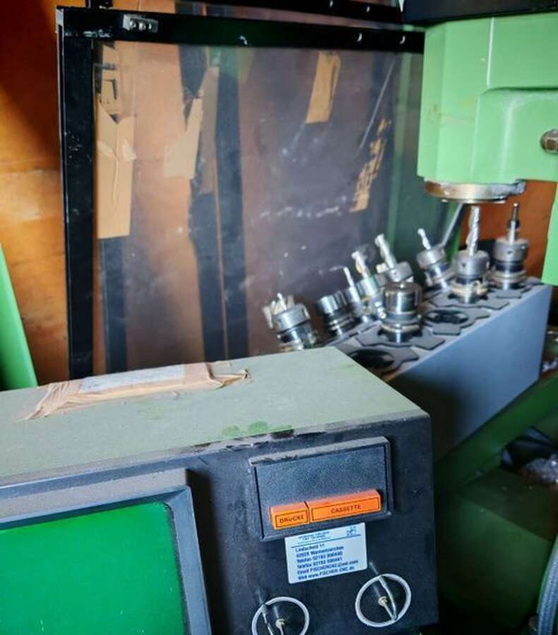 Фрезерный станок LUX-MILL с ЧПУ 1992г.в.
