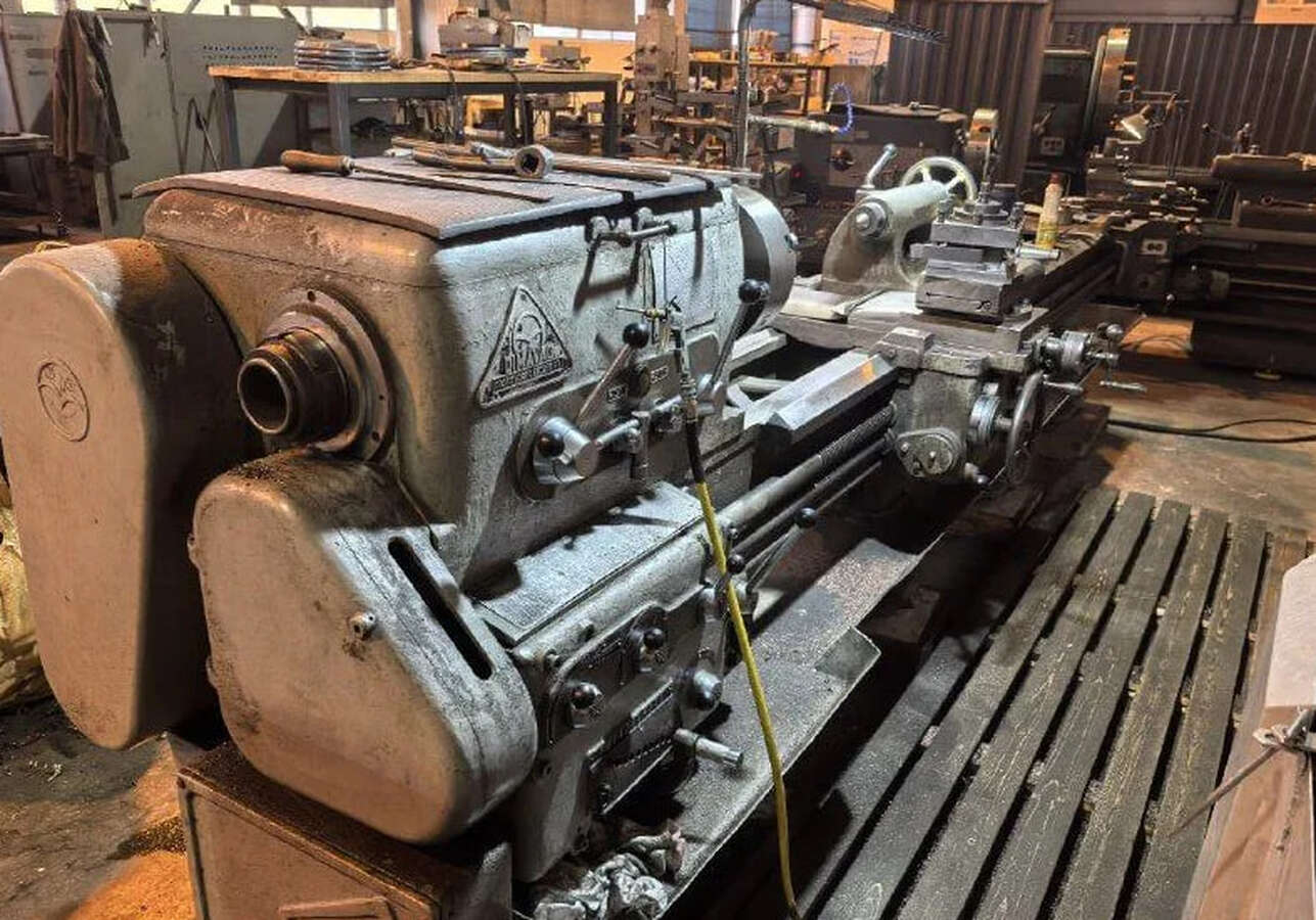 Токарный станок MVE280/3000 Dimavag