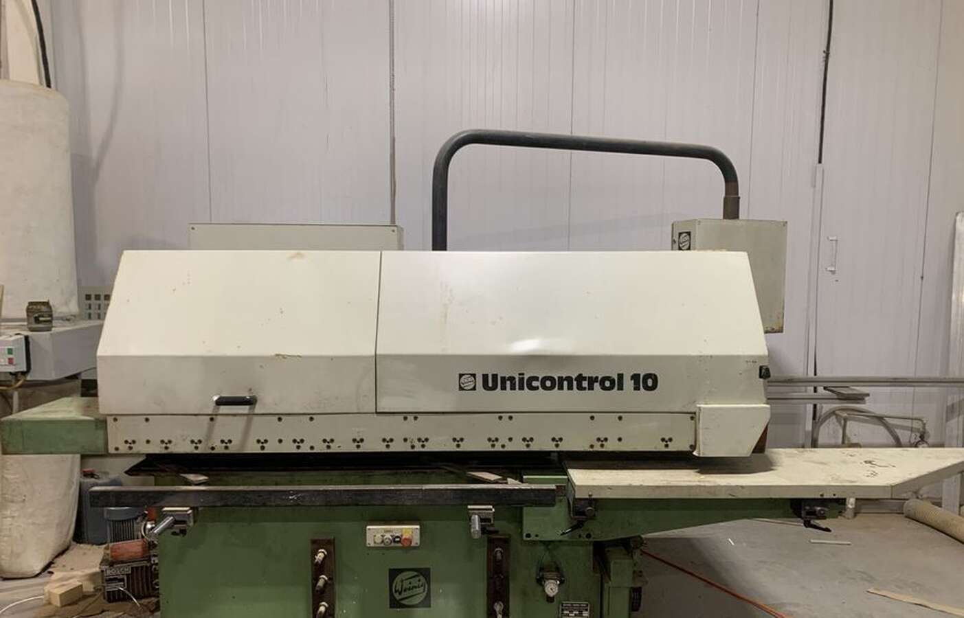 Угловой оконный центр Unicontrol 10 Weinig