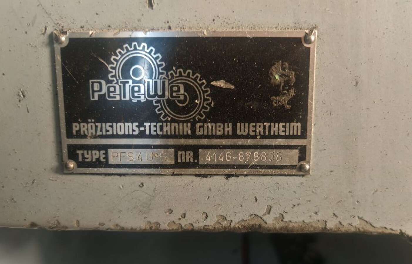 Оптико-шлифовальный станок PeTeWe PFS 4u
