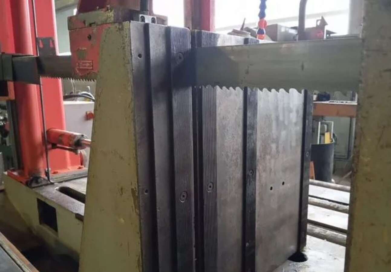 Ленточнопильный станок UZAY SY11000SP Турция