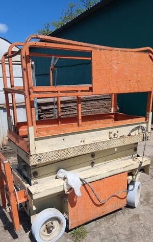 Подъемник ножничный  JLG 1932 E