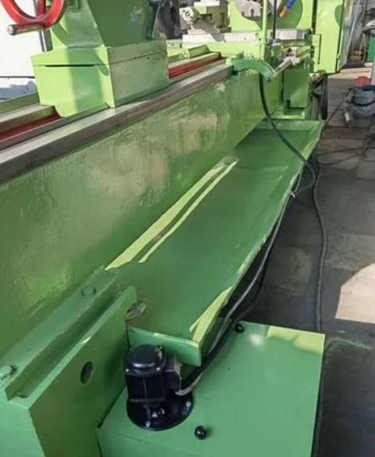 Станок токарно-винторезный CU 580М РМЦ 2000